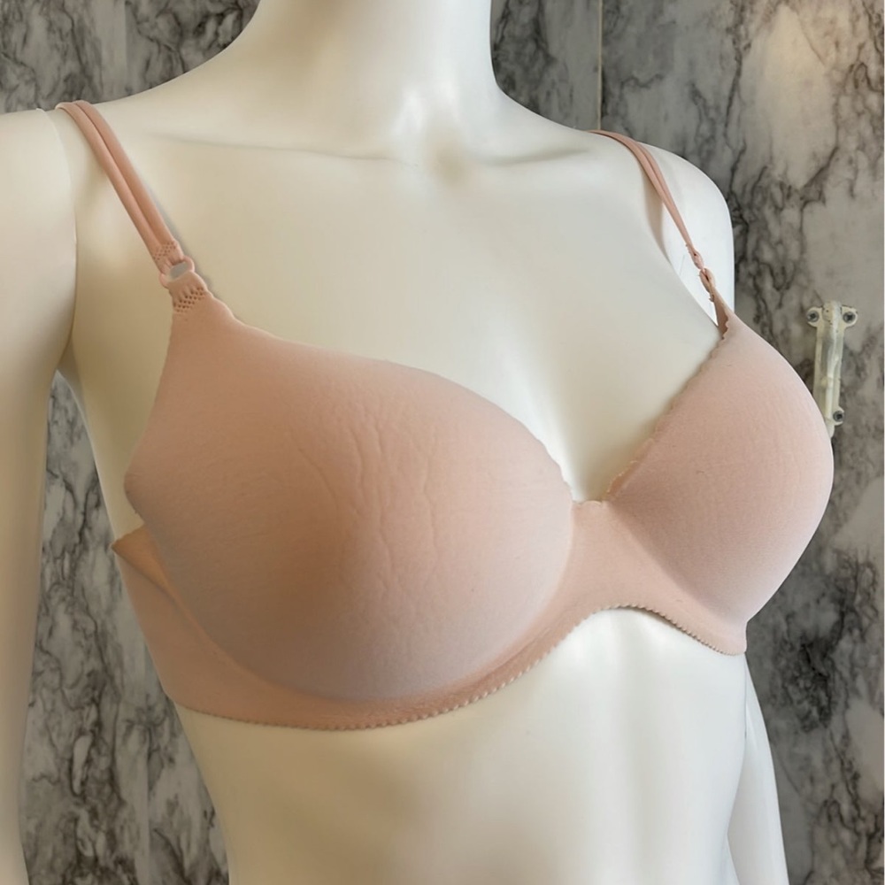 34C Victorias Secret Secret Embrace Lightly Lined Demi Bra light pink underwire